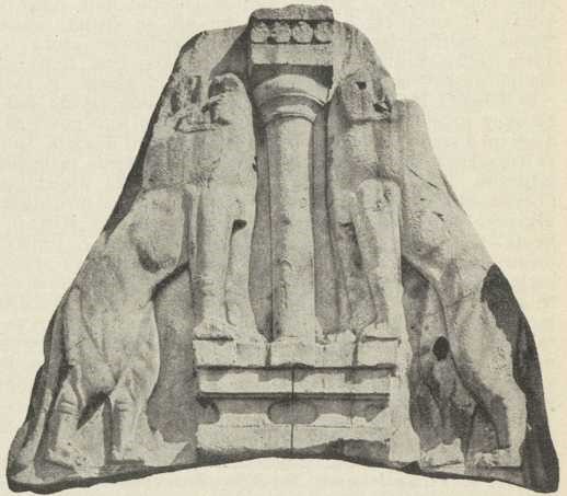 Sl. 17. Mikena, Relief nad Lavljim vratima