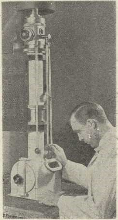 sl. 9. Elektronski nadmikroskop s elektrostatskim lećama